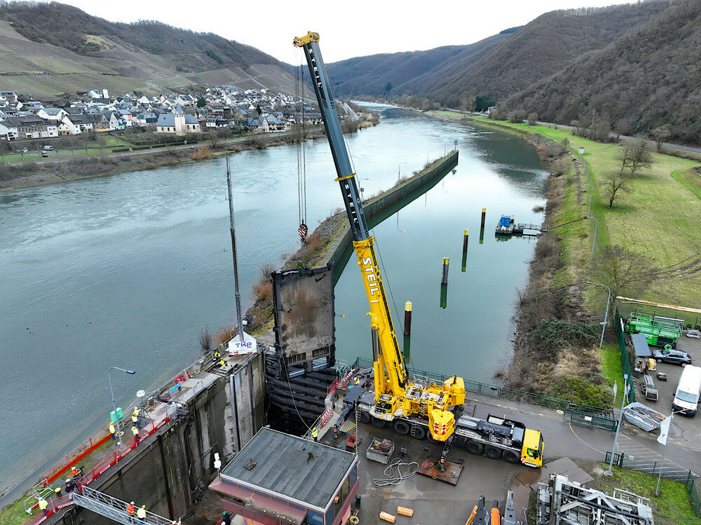 liebherr-ltm1650-9.1-steil-mueden-04-300dpi.jpg