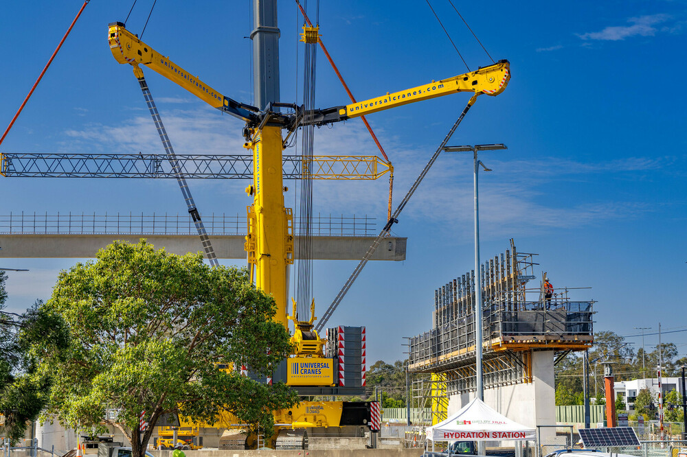 liebherr-ltr-11200-universal-cranes-3_300dpi.jpg